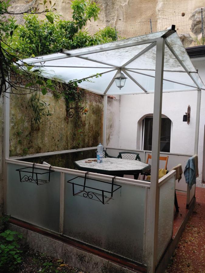 Sofia E Sveva Con Giardino * Napoli